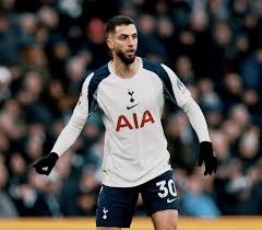 10分钟全能表现 杨瀚森受限战术安排 教练指挥失当引质疑